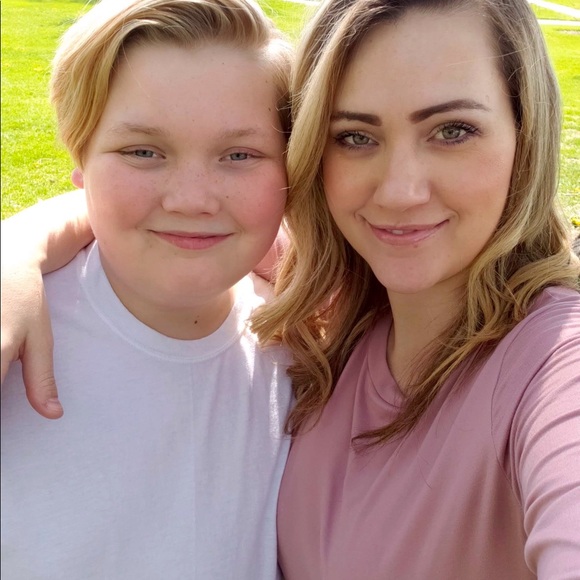 Meet your Posher, Jessica - Picture 6 of 8